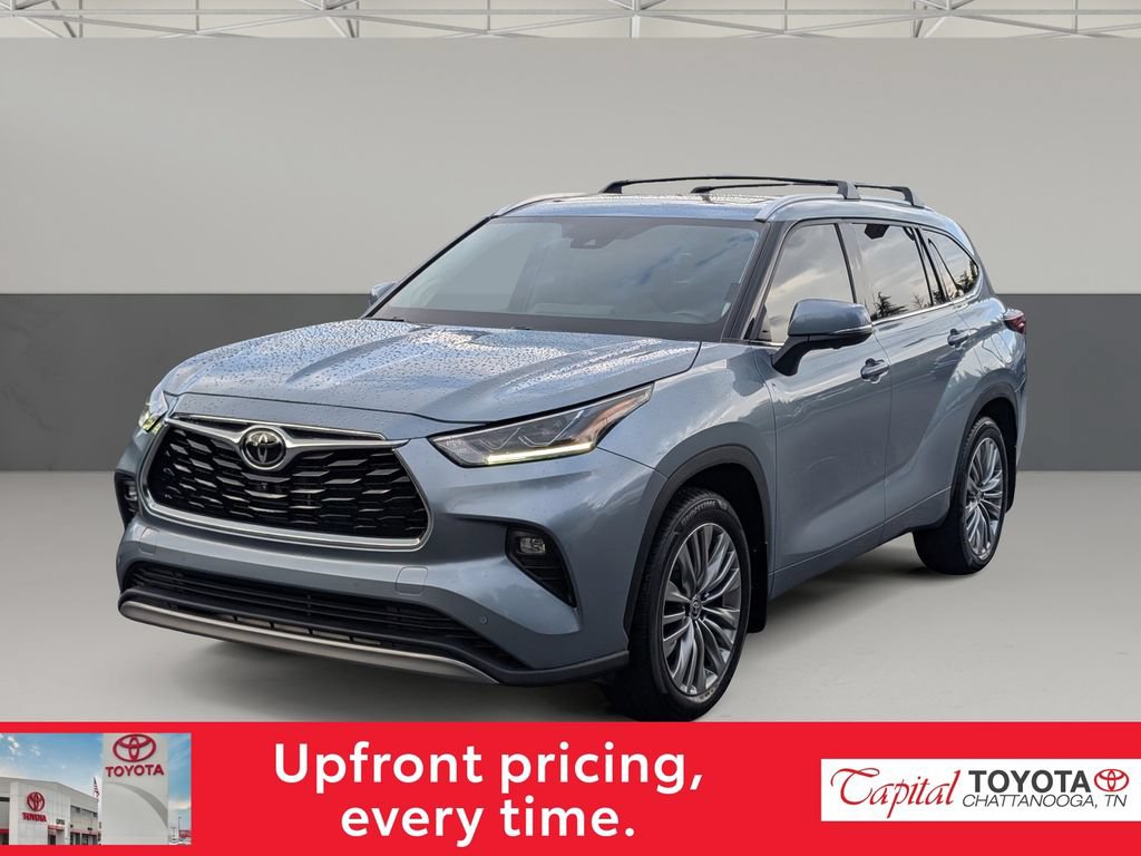 Used 2024 Toyota Highlander Platinum AWD/4WD image 4