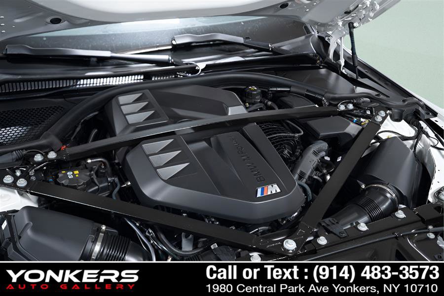 Used 2025 BMW M4 Coupe w/ Executive Package image 29