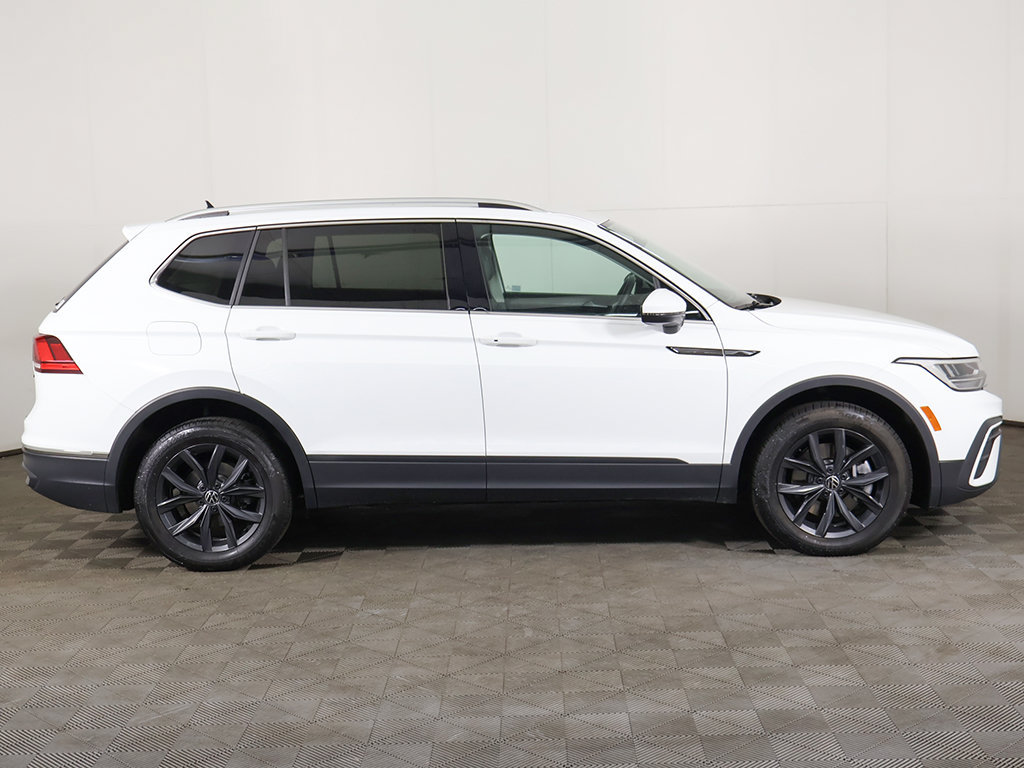 Certified 2024 Volkswagen Tiguan SE AWD/4WD image 18