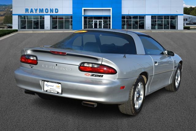 Used 1996 Chevrolet Camaro Z28 RWD image 3