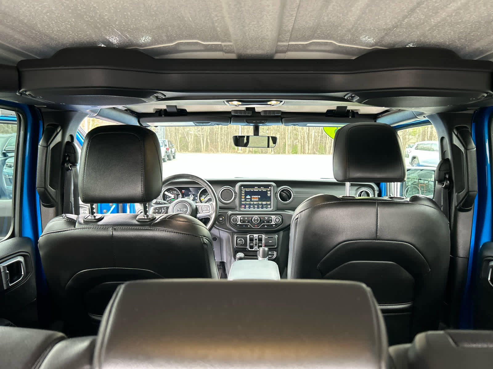 Used 2023 Jeep Wrangler Sahara w/ Cold Weather Group image 35