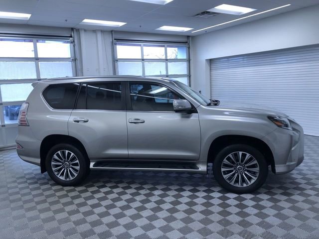 Used 2020 Lexus GX 460 Luxury image 36