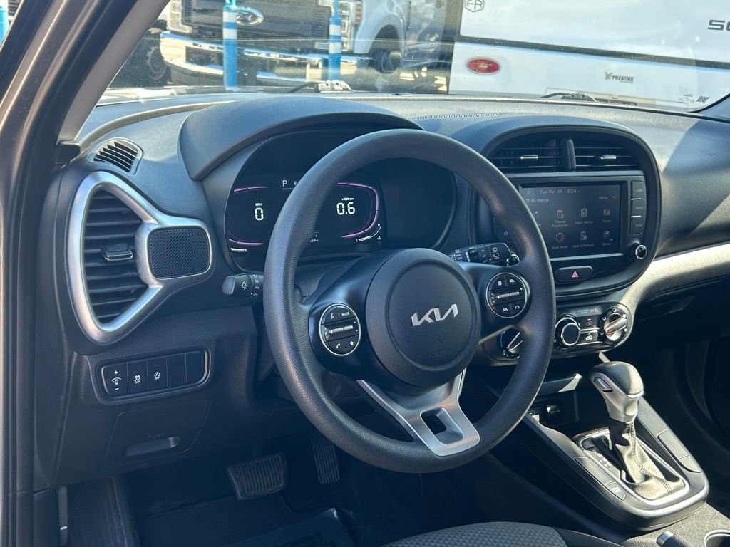 Used 2023 Kia Soul LX w/ Option Group 015 image 32