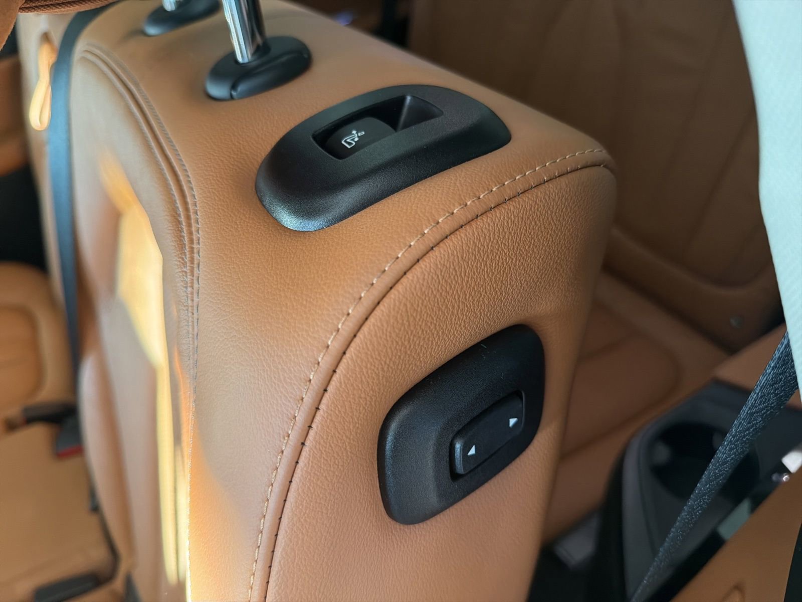 Certified 2022 BMW X7 xDrive40i w/ Premium Package image 48