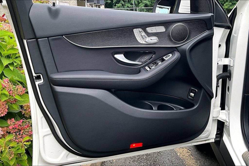 Certified 2022 Mercedes-Benz GLC 300 4MATIC image 18