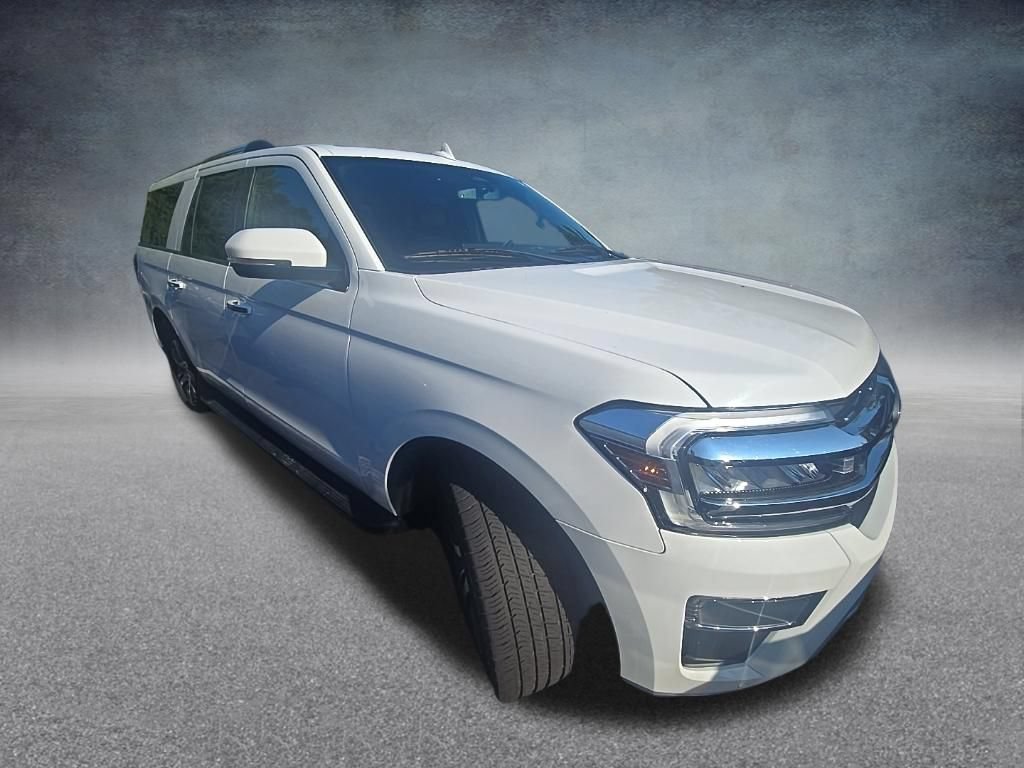 Used 2024 Ford Expedition Max Limited AWD/4WD image 2