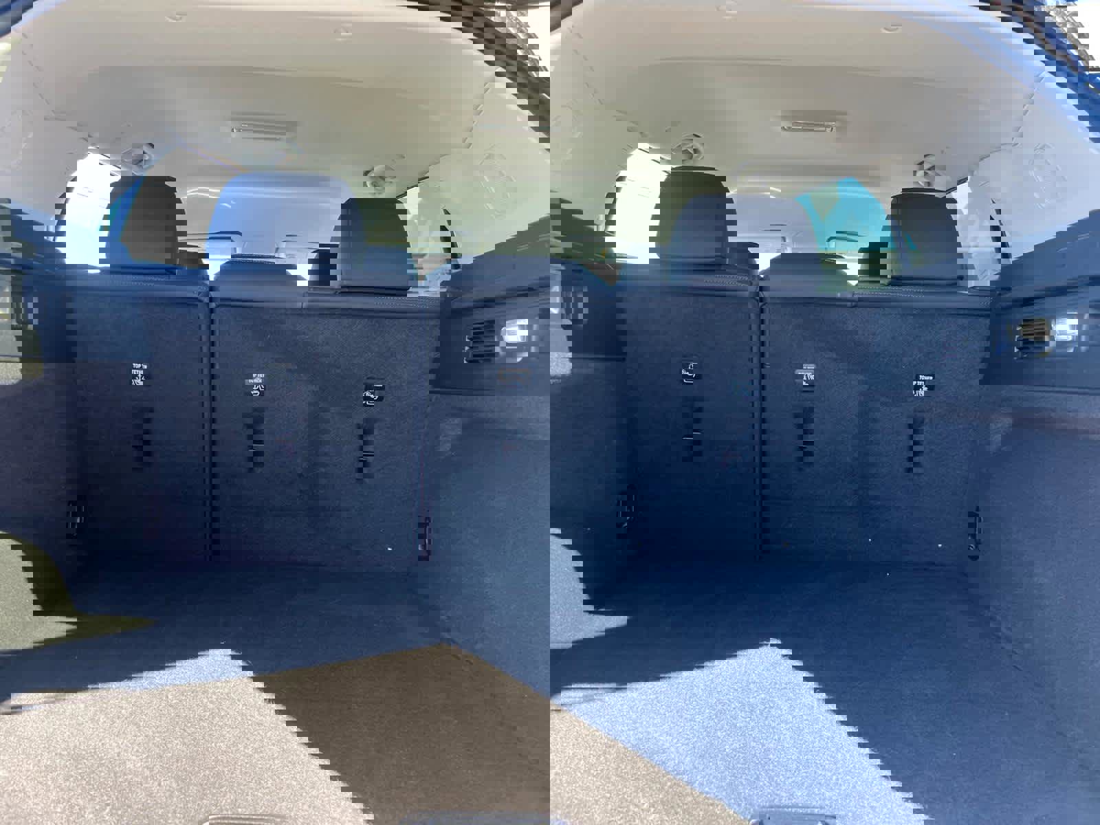 Certified 2025 Buick Envision Preferred image 40