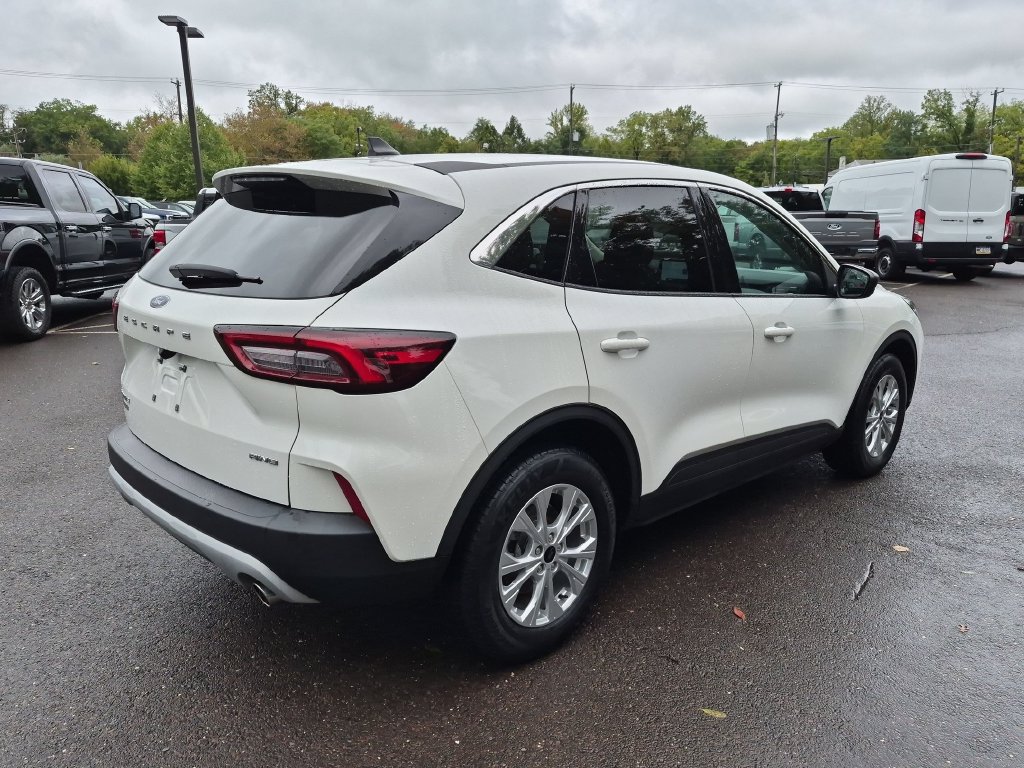 Certified 2023 Ford Escape Active AWD/4WD image 13
