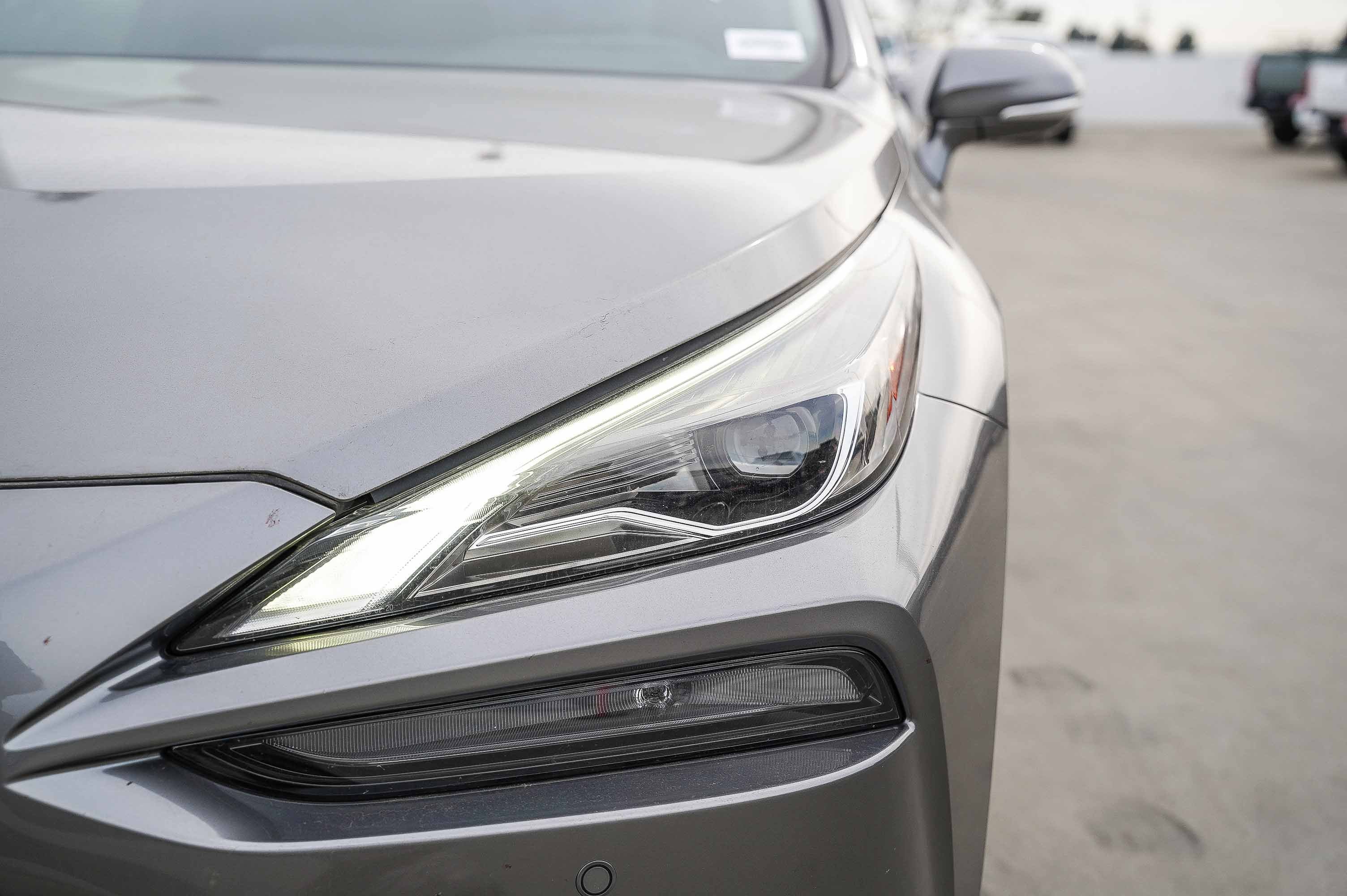 Used 2022 Toyota Mirai XLE image 5