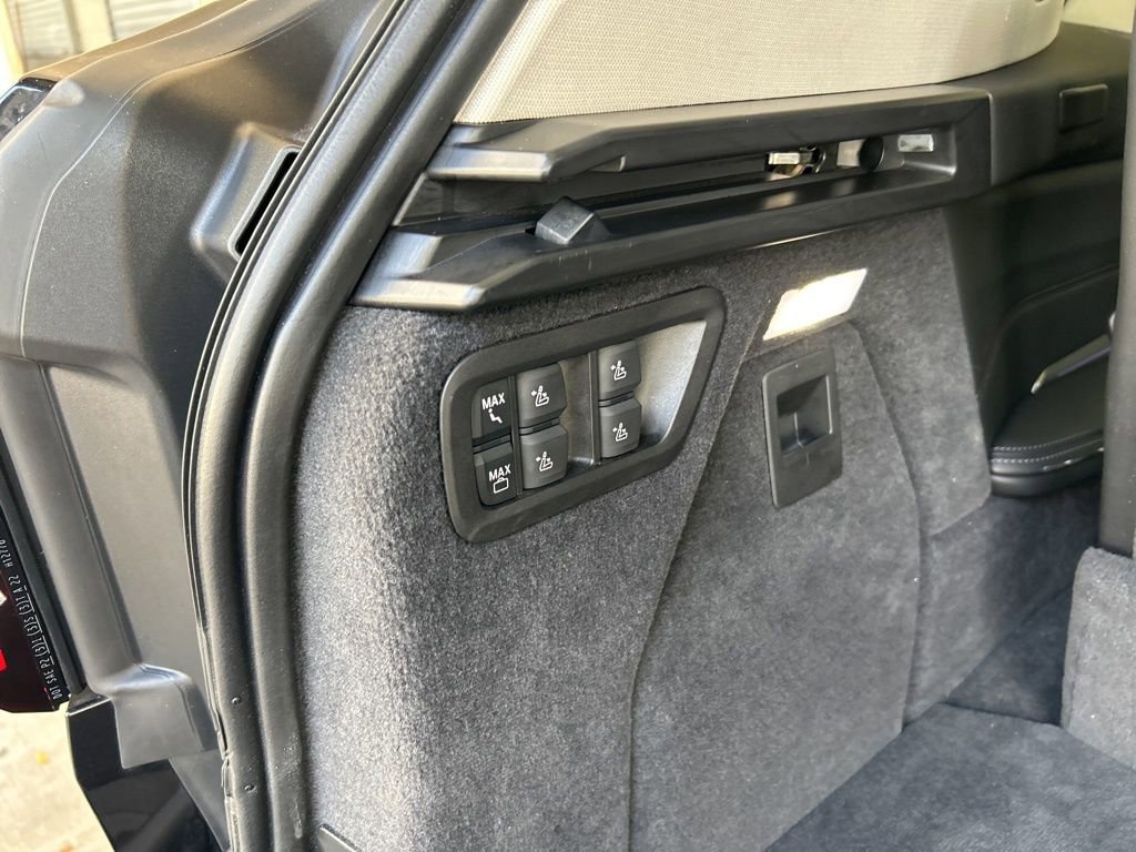 Used 2025 BMW X7 xDrive40i image 58