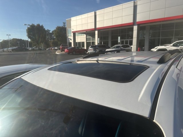Used 2015 Toyota Sienna SE image 15