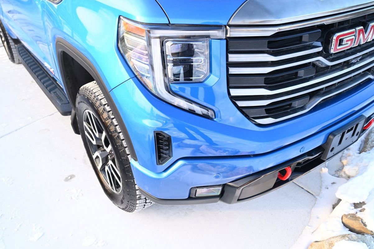 Used 2022 GMC Sierra 1500 AT4 w/ AT4 Premium Package image 11