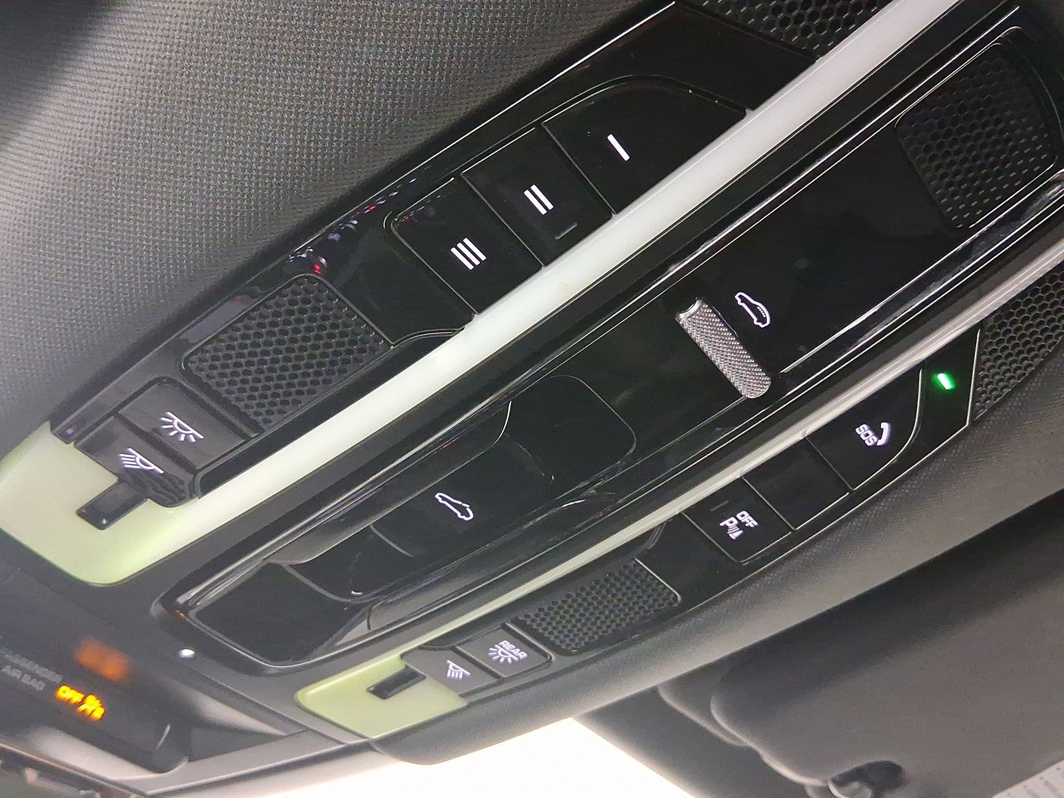 Used 2021 Porsche Cayenne image 27