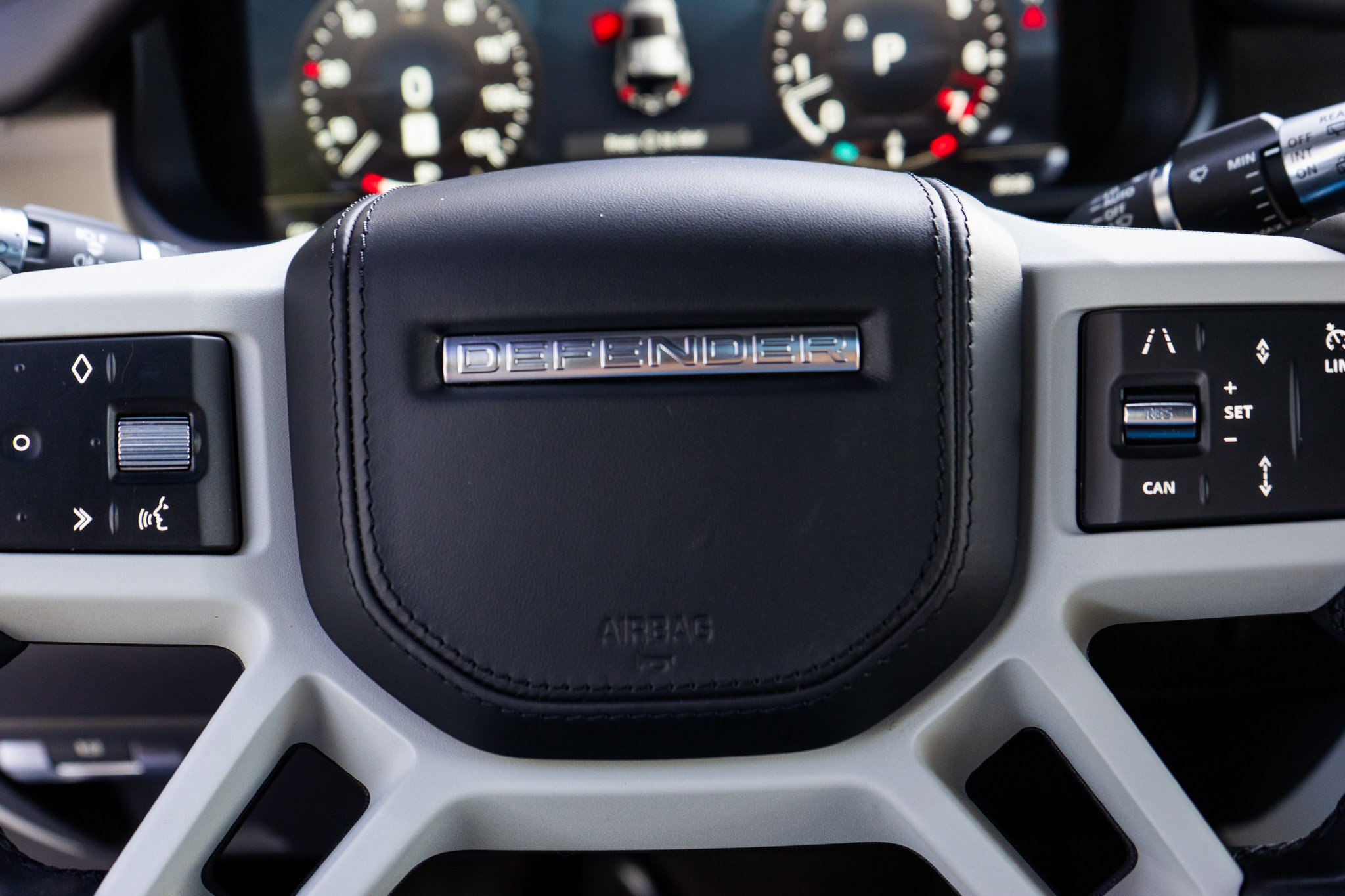 Used 2021 Land Rover Defender 110 X-Dynamic HSE image 33