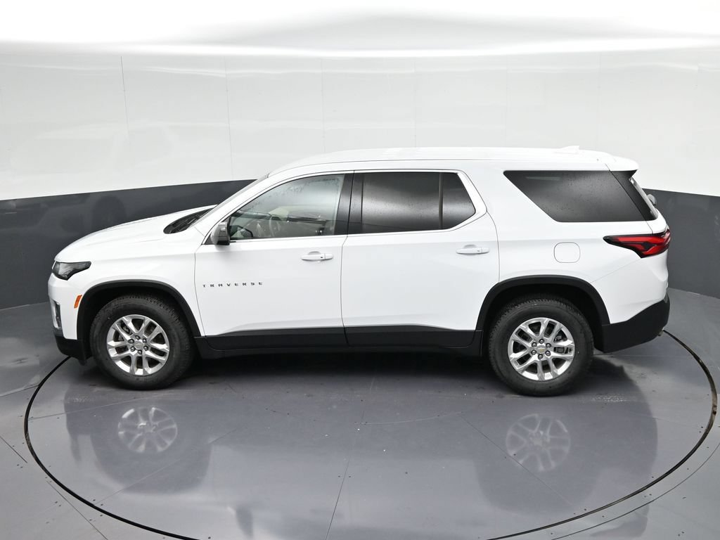 Used 2023 Chevrolet Traverse LS FWD image 23