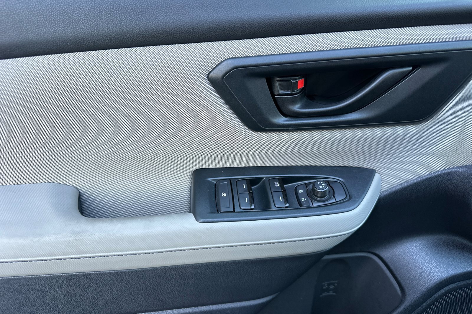 Certified 2025 Subaru Forester image 12