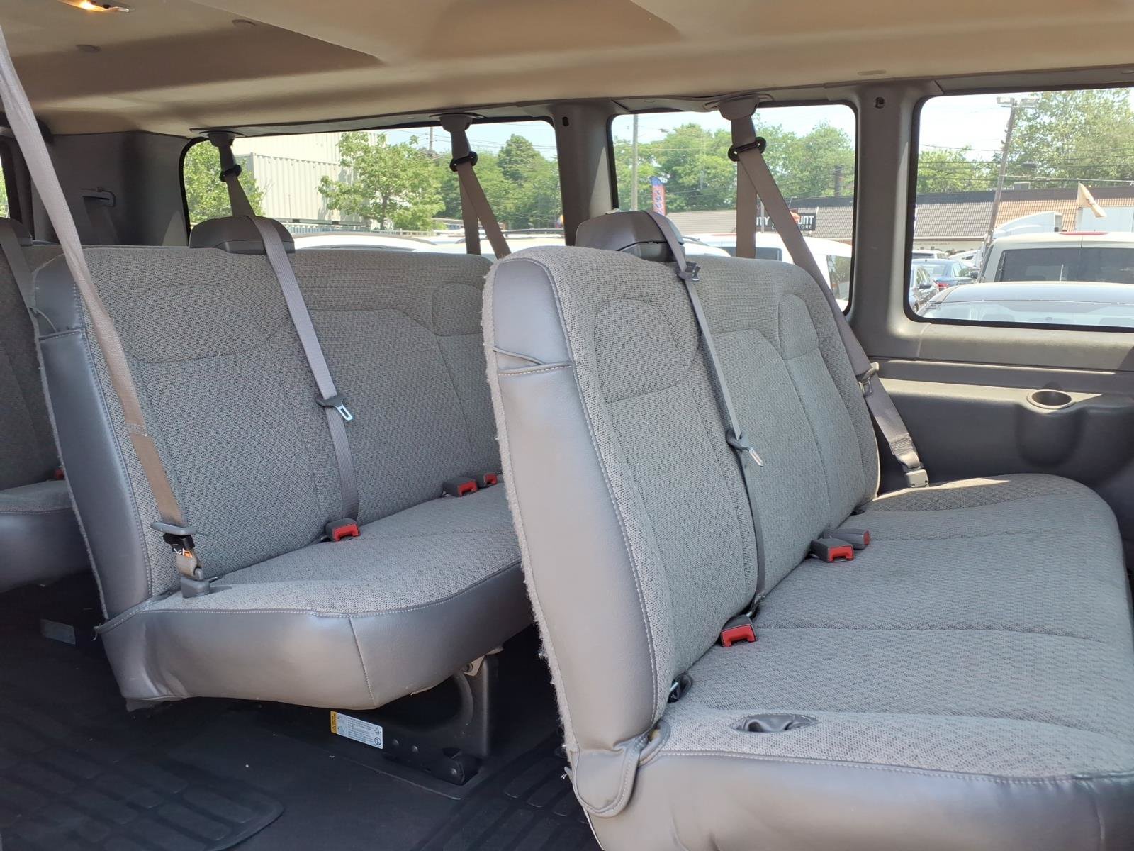 Used 2025 GMC Savana 3500 LT w/ LT Preferred Equipment Group RWD image 12