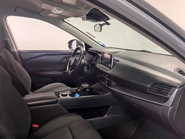Used 2024 Nissan Rogue S image 11