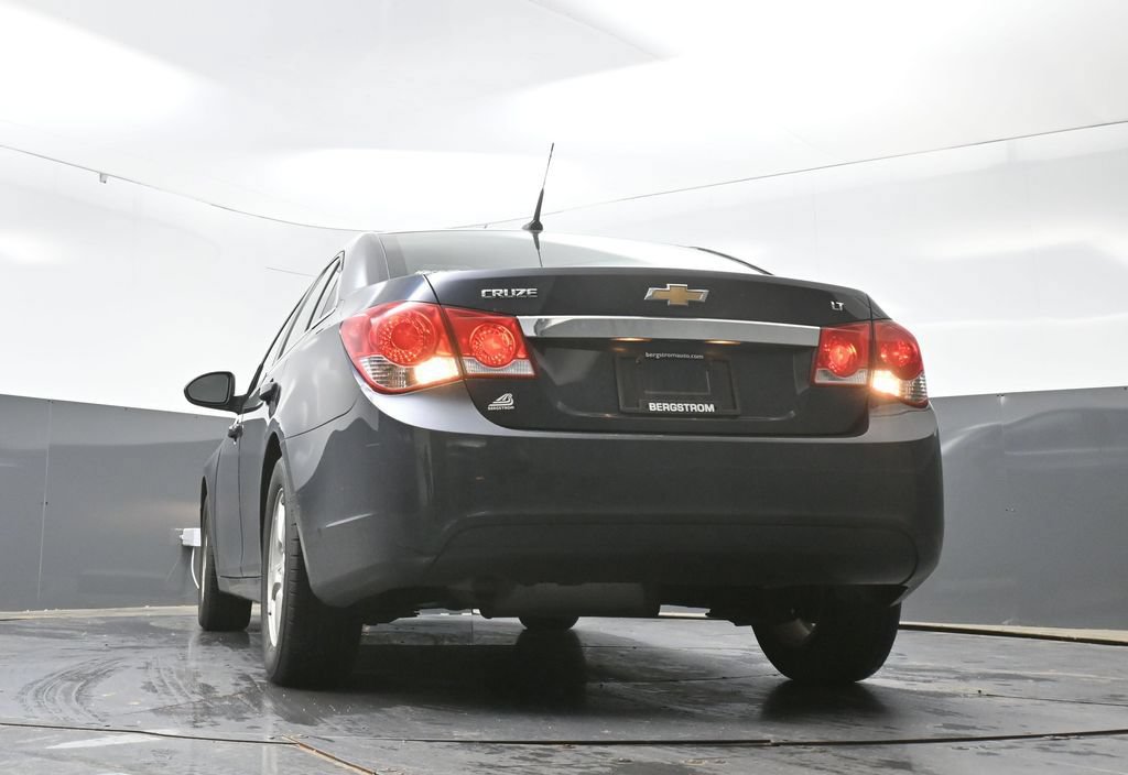 Used 2014 Chevrolet Cruze LT FWD image 30