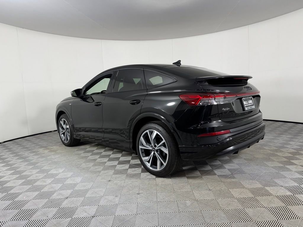 Used 2024 Audi Q4 e-tron Premium Plus w/ Premium Plus image 9
