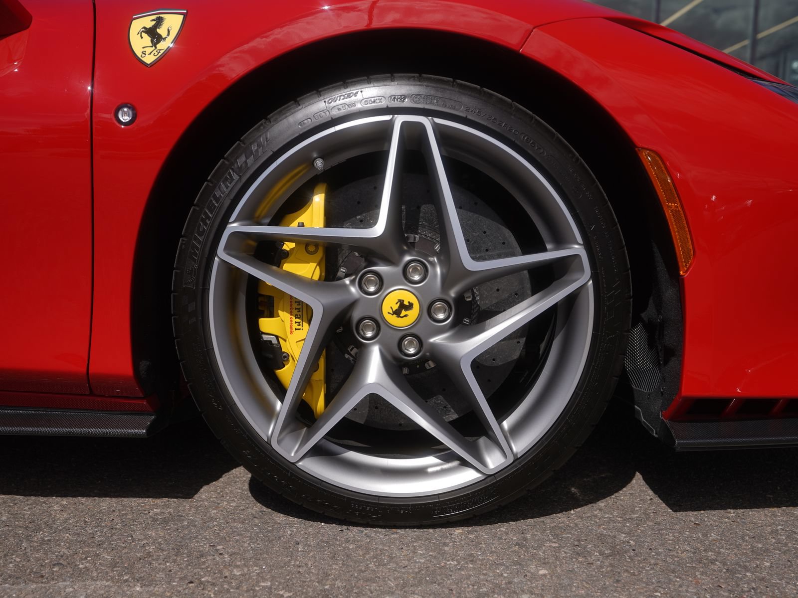 Used 2023 Ferrari F8 Tributo RWD image 7