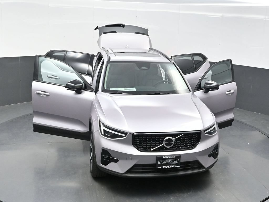New 2026 Volvo XC40 B5 Plus w/ Protection Package Premier AWD/4WD image 41