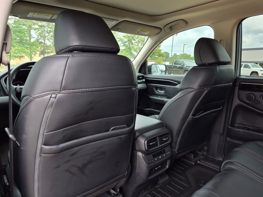 Used 2024 Honda Pilot Touring image 36