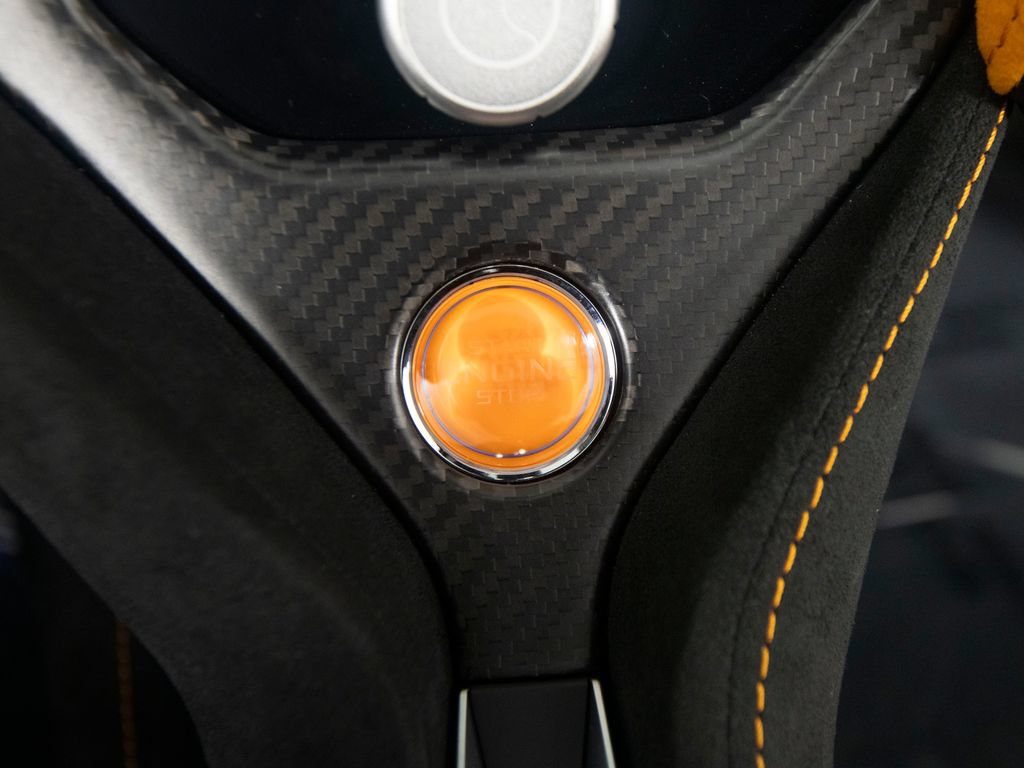 Used 2026 McLaren 750S Spider RWD image 21