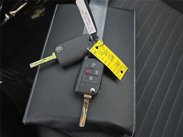 Used 2025 Volkswagen Jetta S image 24