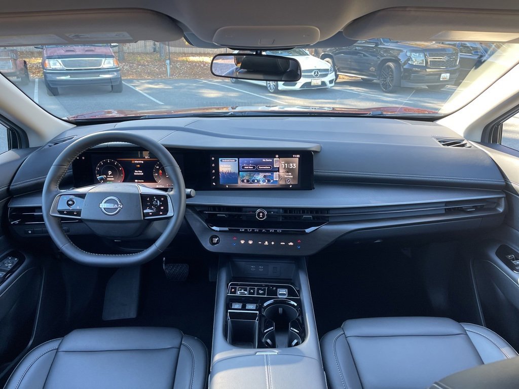 Used 2025 Nissan Murano SV image 8