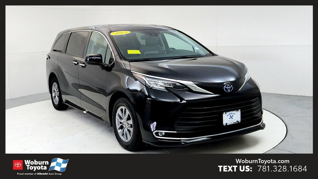 Certified 2023 Toyota Sienna XLE
