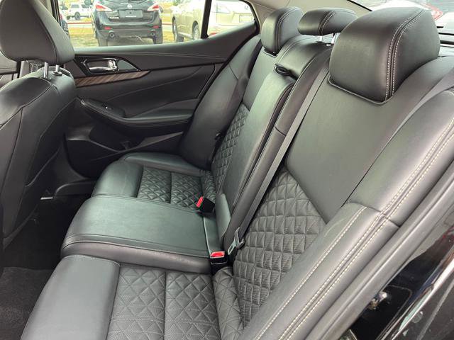 Used 2016 Nissan Maxima Platinum FWD image 14