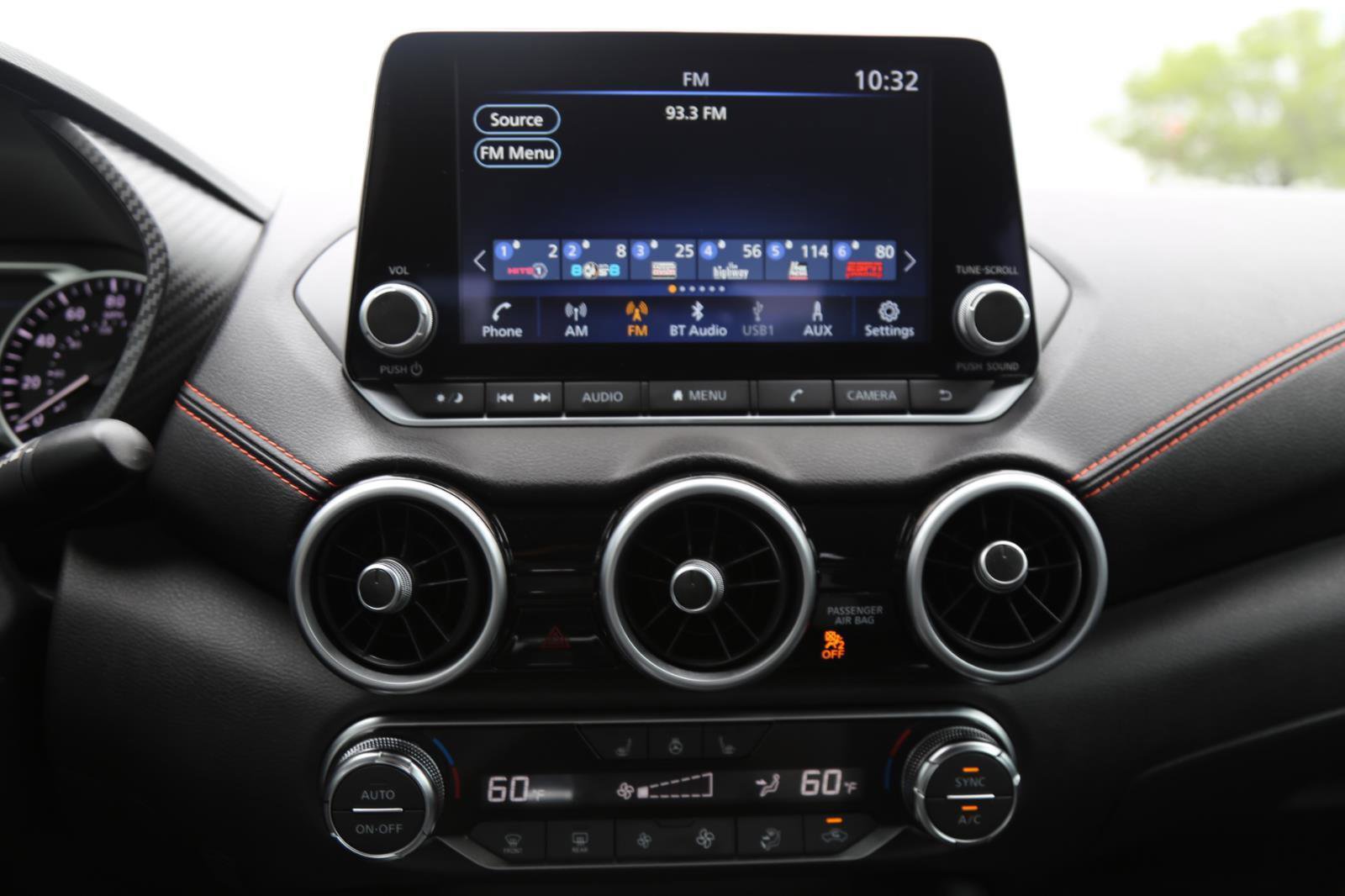 Used 2025 Nissan Sentra SR w/ SR Premium Package image 11