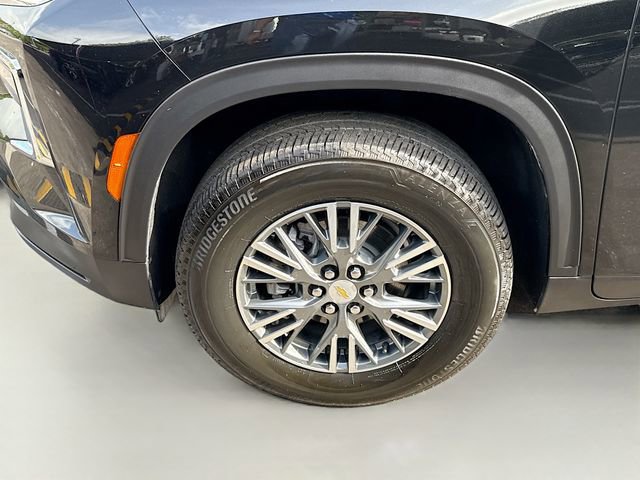 Used 2025 Chevrolet Traverse LT FWD image 30