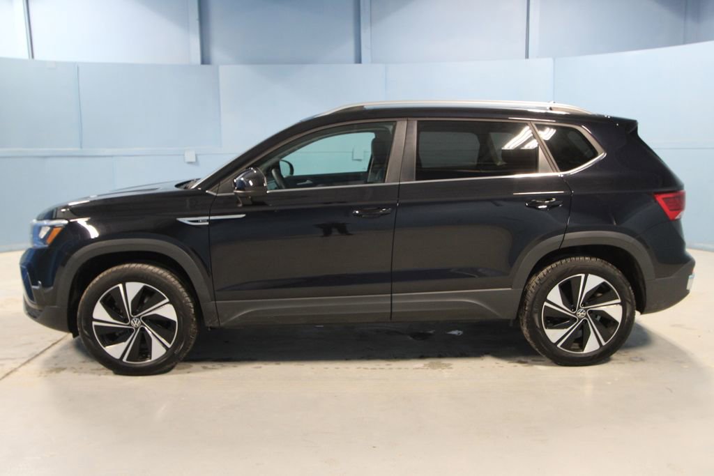 Used 2024 Volkswagen Taos SE image 25