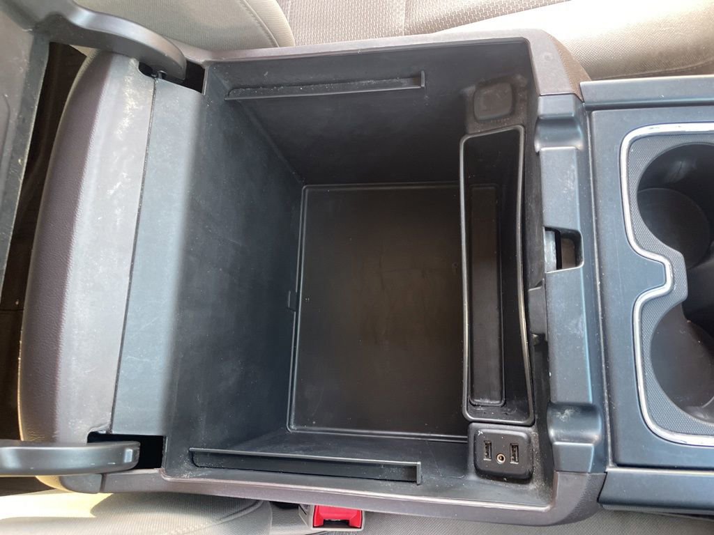 Used 2018 Chevrolet Silverado 1500 LT w/ All Star Edition image 41