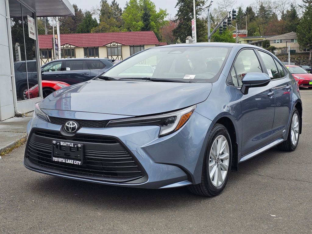 New 2026 Toyota Corolla LE AWD/4WD image 3