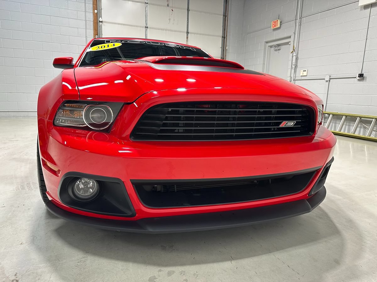 Used 2014 Ford Mustang GT Premium RWD image 4