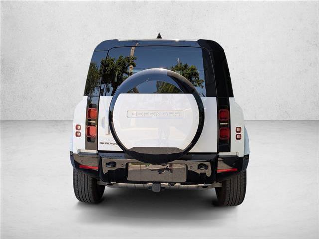 Certified 2024 Land Rover Defender 90 X-Dynamic SE image 6