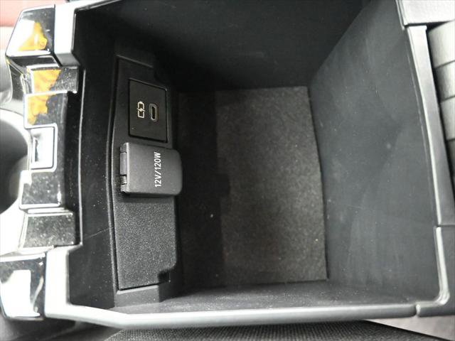 Used 2023 Toyota Corolla SE image 35