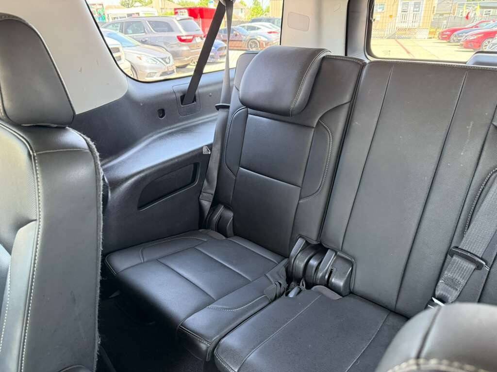 Used 2019 Chevrolet Suburban Premier RWD image 26