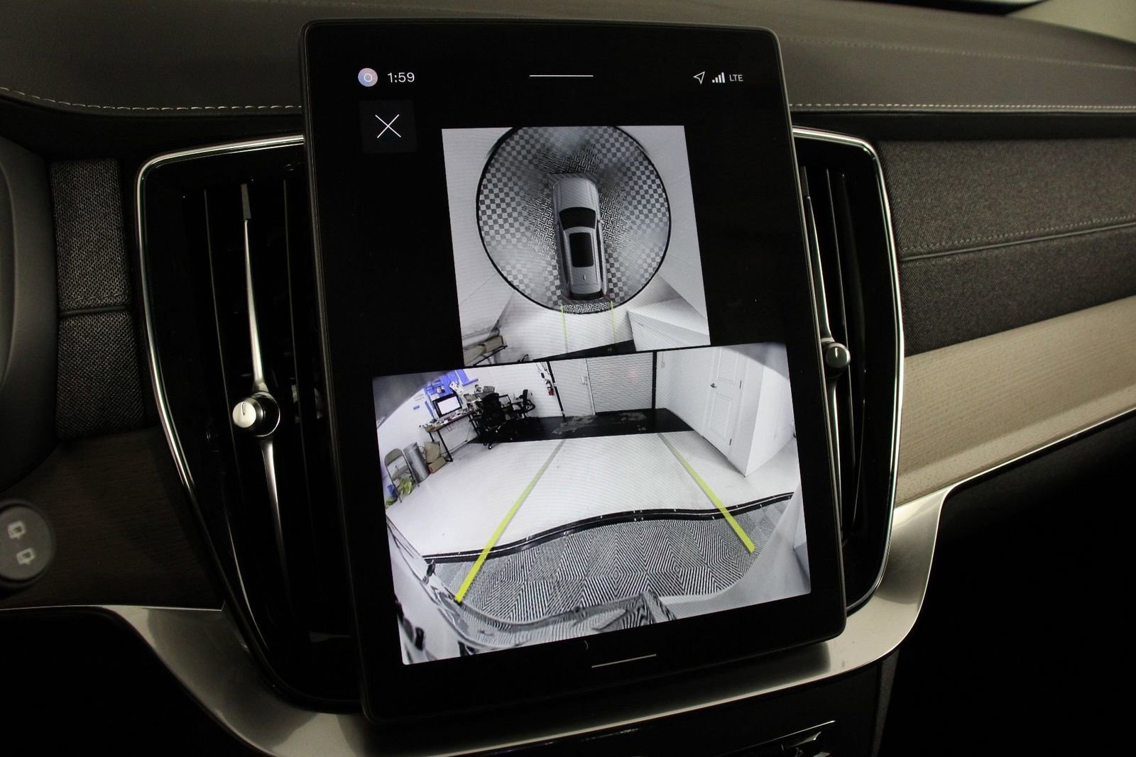 Certified 2026 Volvo XC90 B6 Plus image 13