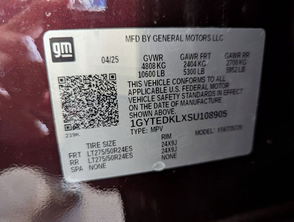 Used 2025 Cadillac Escalade IQ Luxury 2 w/ LPO, Premium Carpet Package image 33