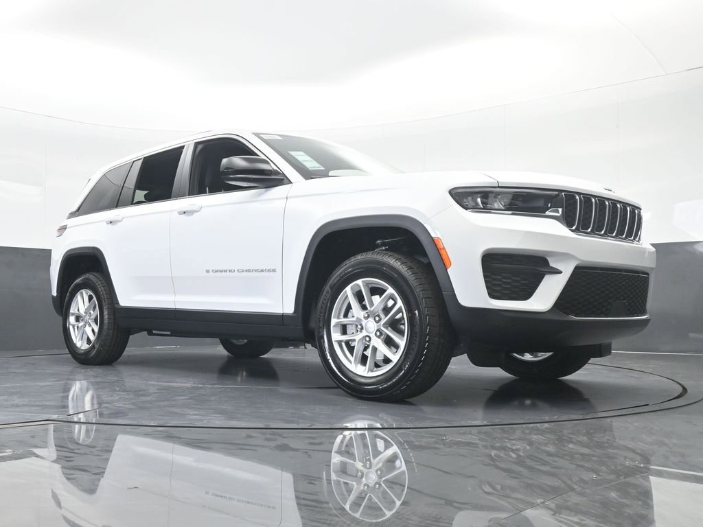 New 2025 Jeep Grand Cherokee Laredo RWD image 61
