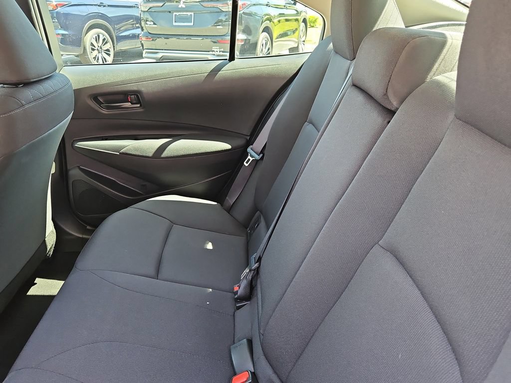 Used 2023 Toyota Corolla LE FWD image 11