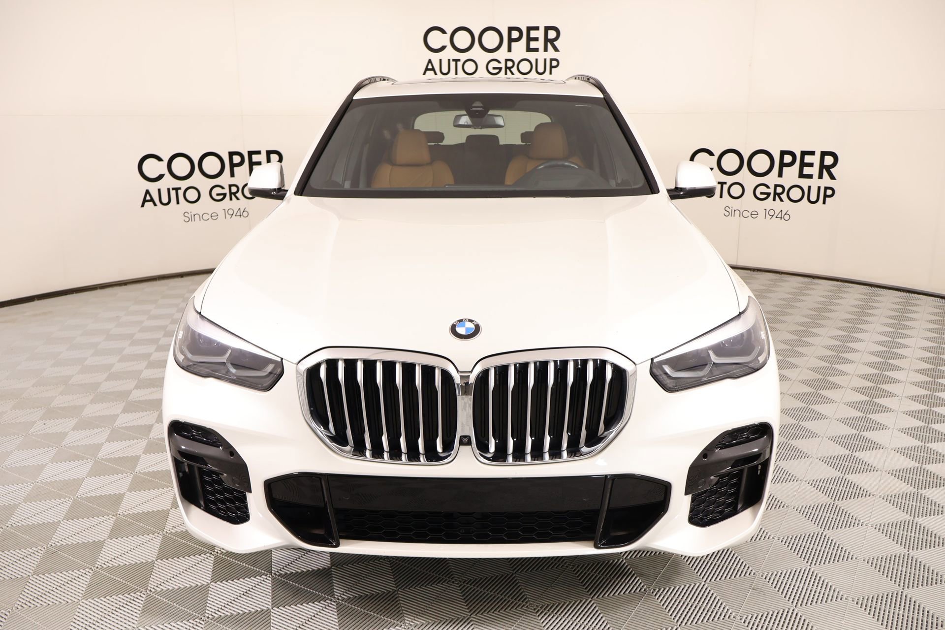 Used 2023 BMW X5 xDrive40i w/ M Sport Package image 10