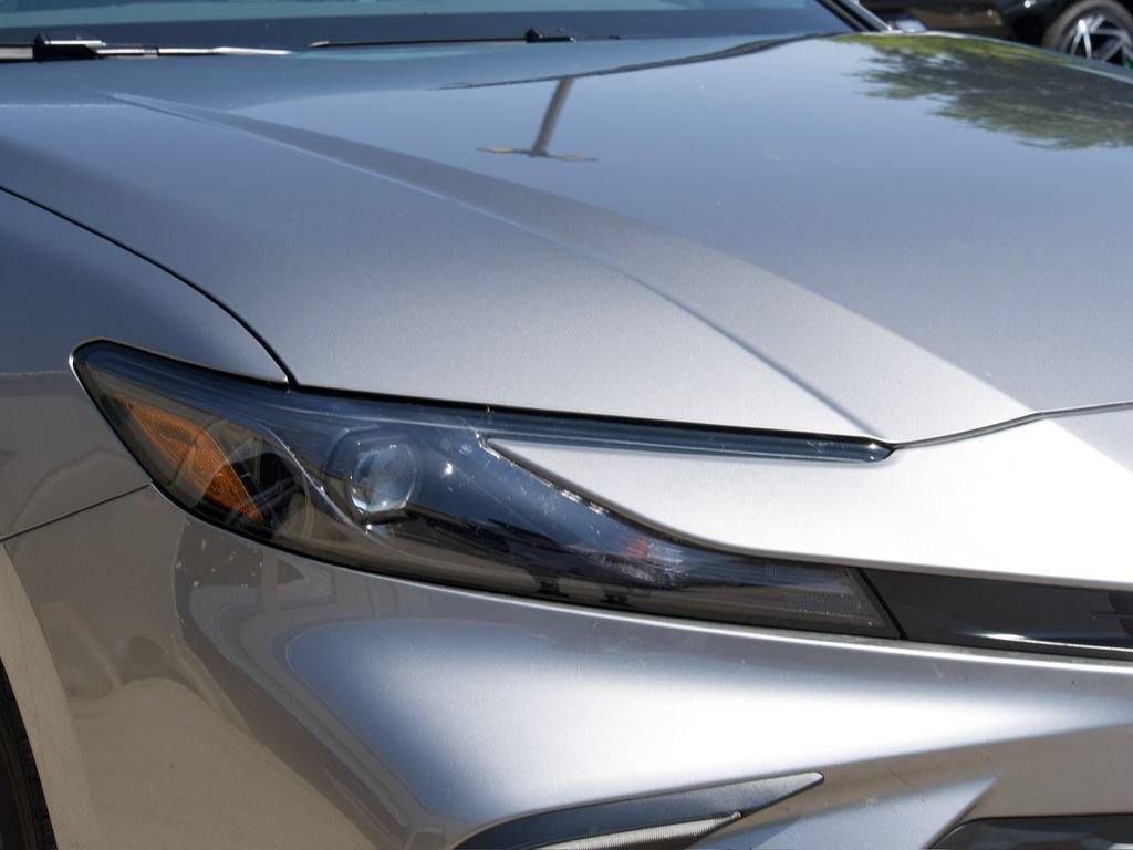 Used 2026 Toyota Camry Hybrid FWD image 4
