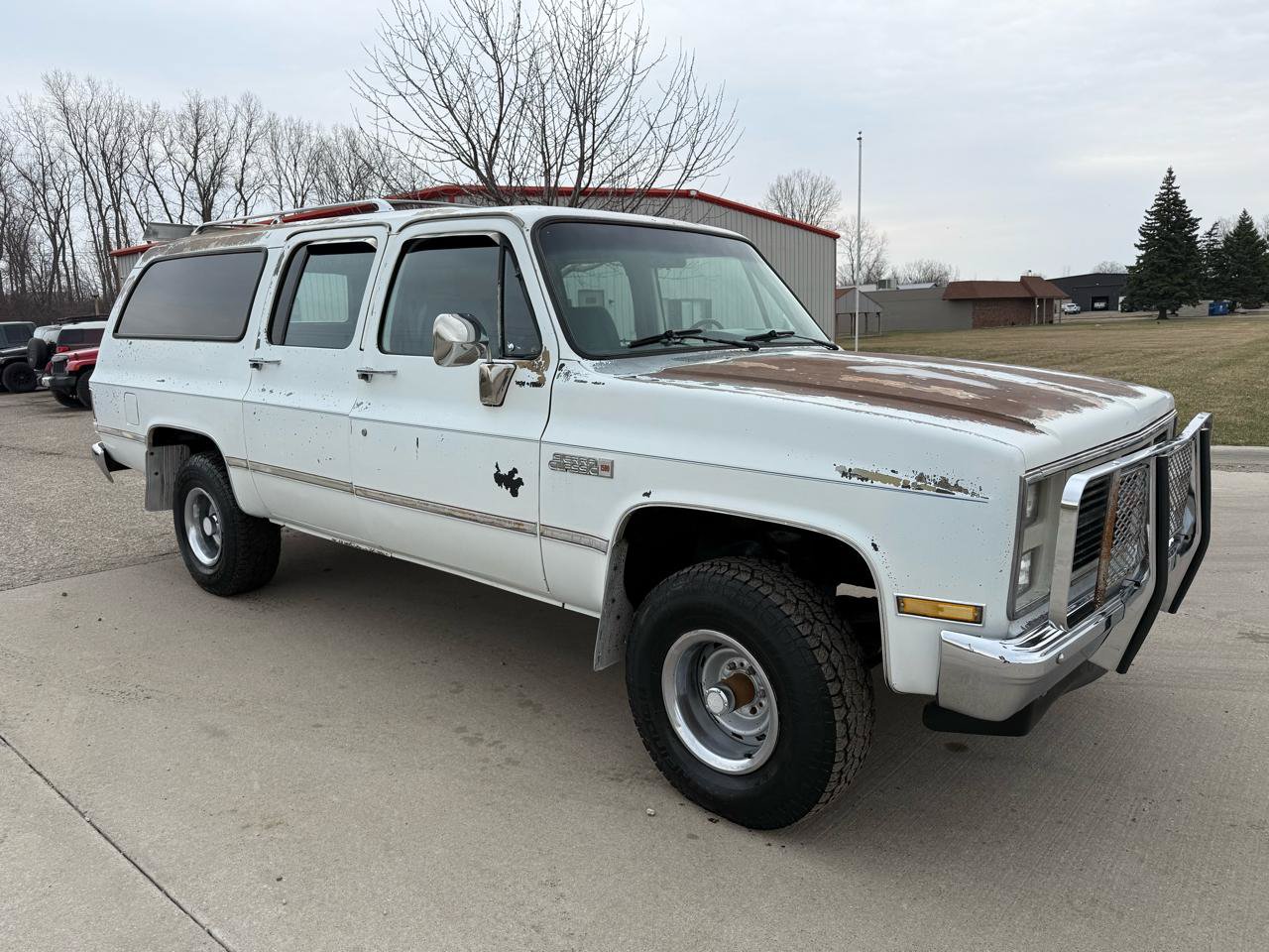 Used 1987 GMC Suburban 4WD image 3