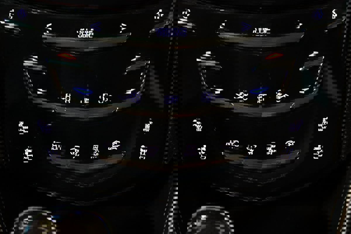 Used 2016 Cadillac XTS Luxury image 40