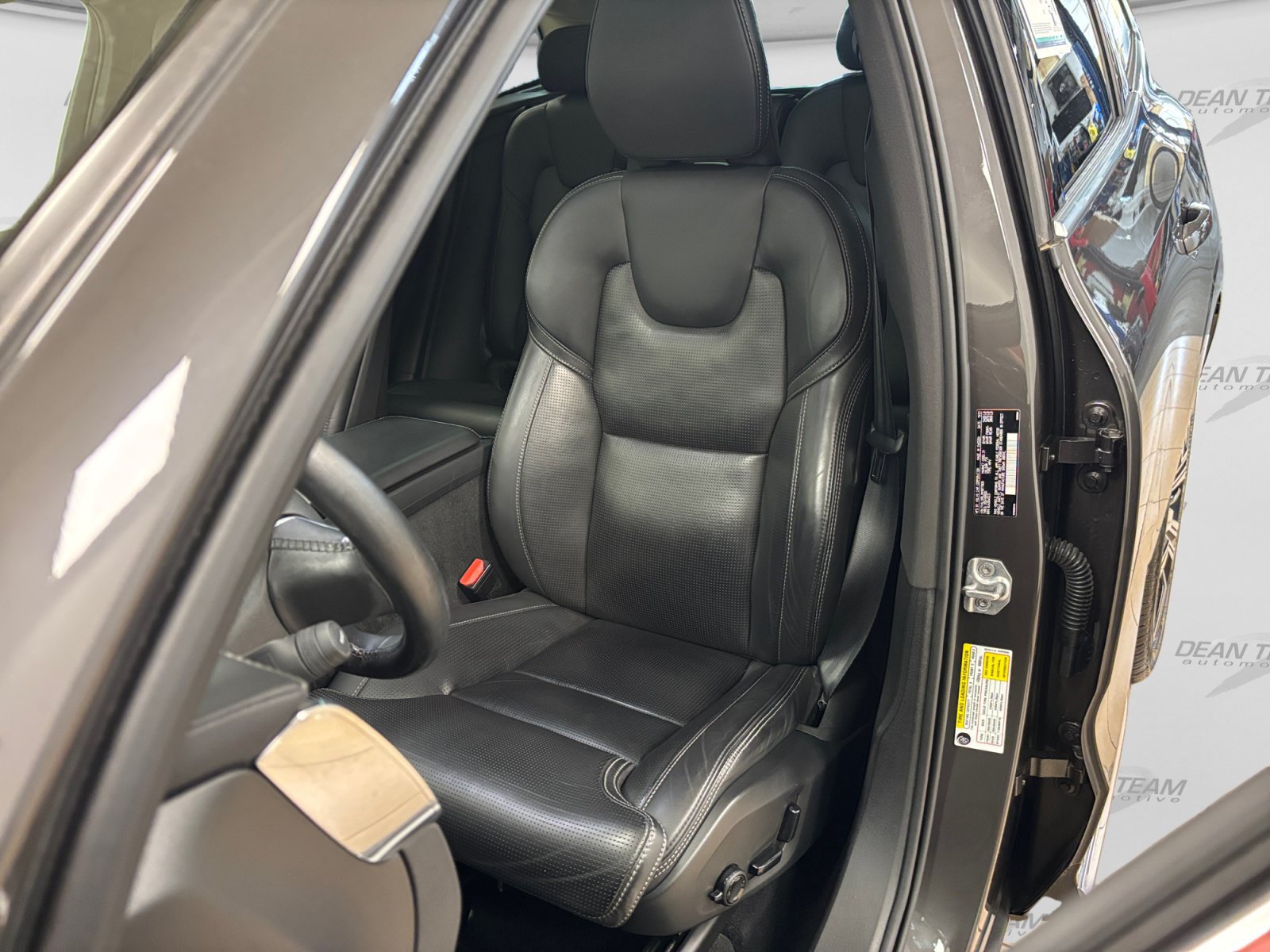 Used 2022 Volvo XC60 B5 Inscription w/ Climate Package AWD/4WD image 39